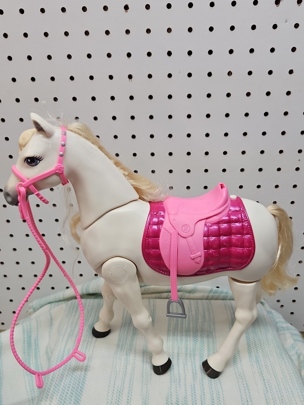 2016 Mattel Barbie Dream Horse Voice & Touch Activated Walking , Moves To Music
